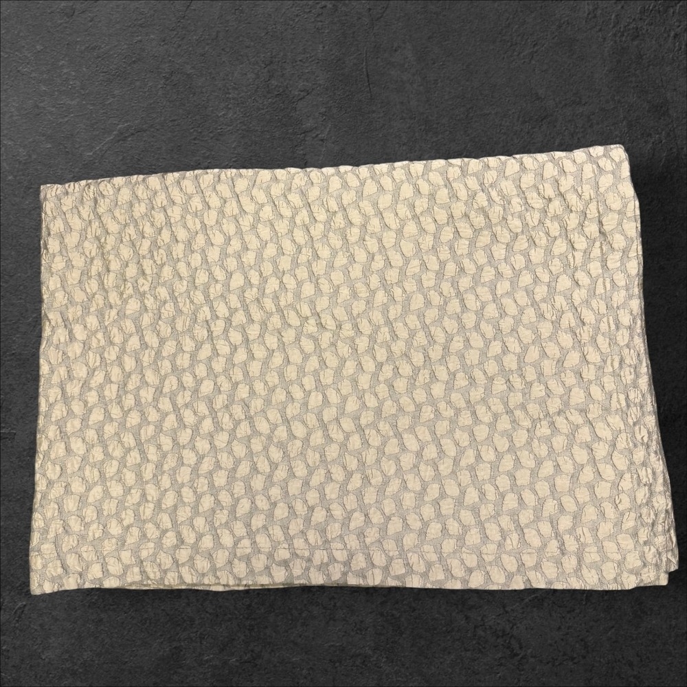 SDH Italy Egyptian Cotton Silk Jacquard Pebble Throw Blanket Twin Champagne Grey